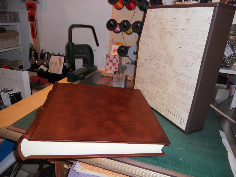 Album in pelle rigida e morbida su ordinazione